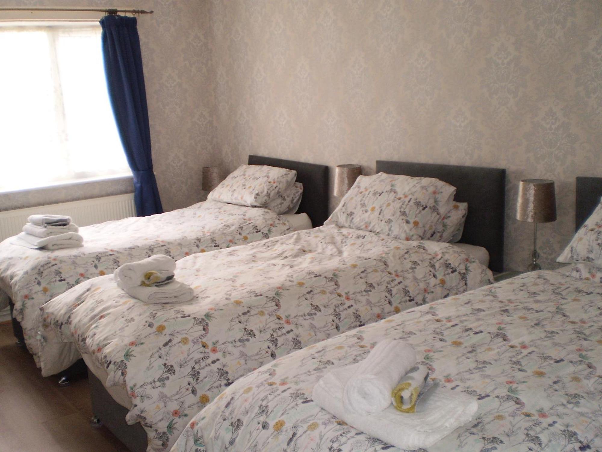 Sportsmans Lodge Bed And Breakfast Amlwch Ruang foto