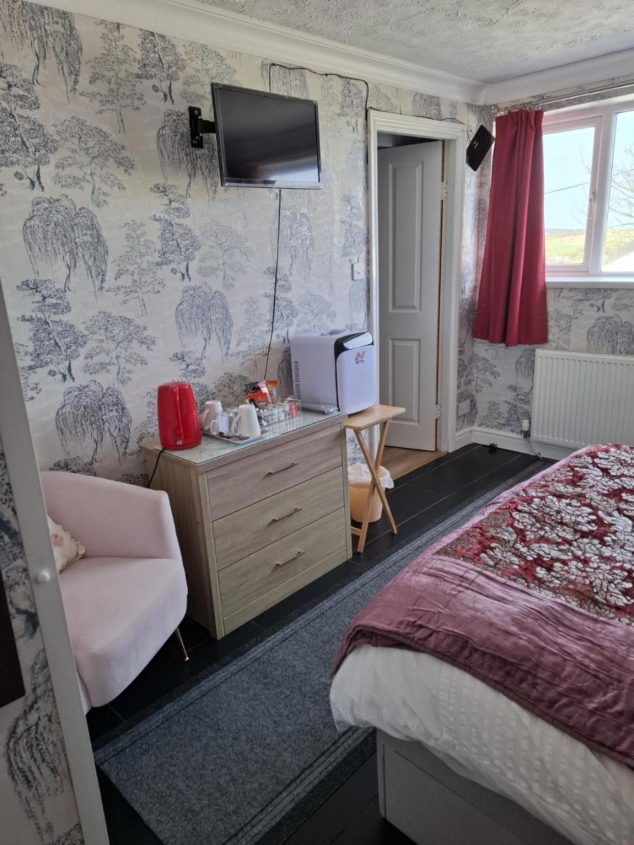 Sportsmans Lodge Bed And Breakfast Amlwch Ruang foto